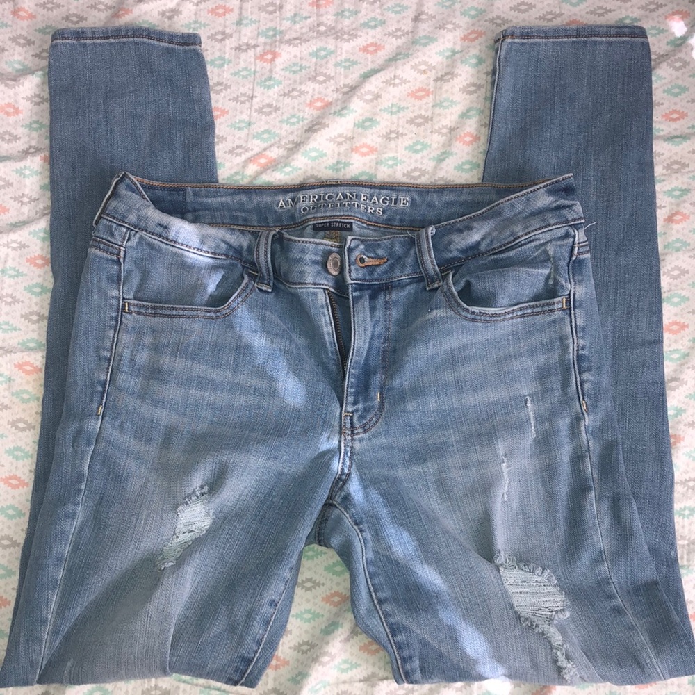 American Eagle Denim Jeggings (Distressed)